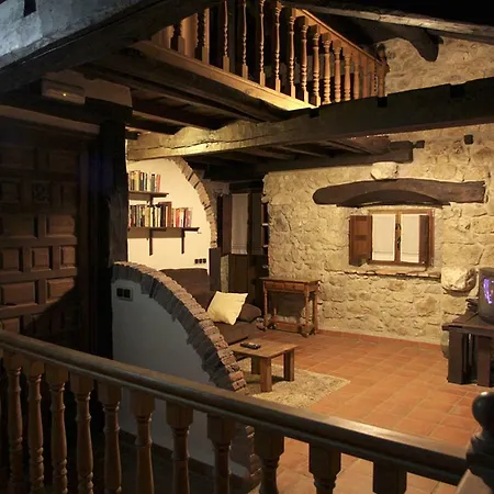 Hotell Rural Llerau 3*