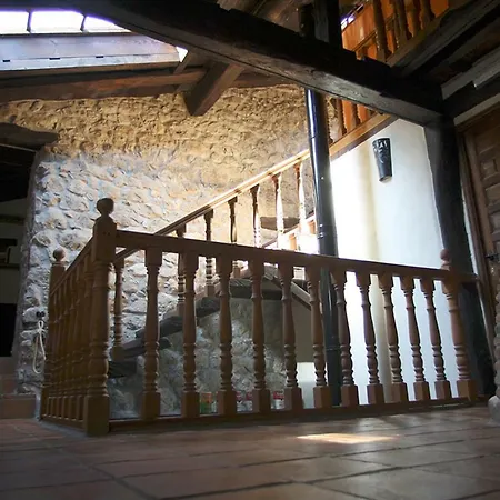 Rural Llerau 3*