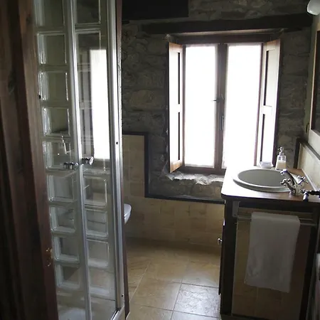 Rural Llerau 3*