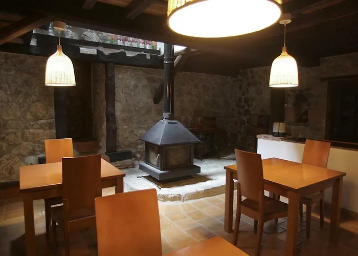 Hotel Rural Llerau Ponga