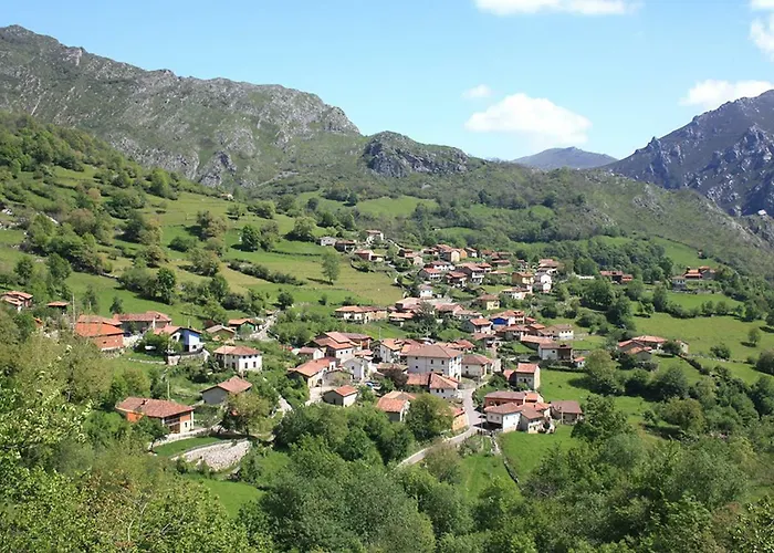 Rural Llerau 3* Ponga